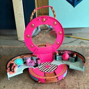 L.O.L. Surprise! Pink and Black Playset